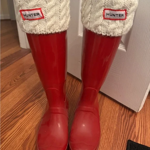 Hunter Classic Red Tall Boots - Picture 8 of 8
